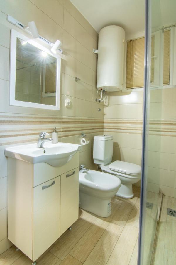 Green paradise square apartment Skopje Extérieur photo